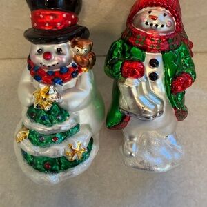 Set of 2 Frosty the  Snowman Holiday glass ornaments